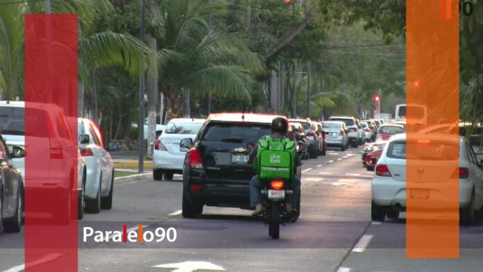 “Trabajar” para las Apps ¿Mas allá del outsourcing?