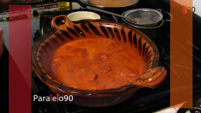 A comer con Jonás costilla en chile seco