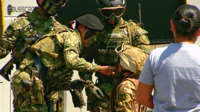 Detrás del uniforme: las familias que esperaron a sus marinos en Veracruz